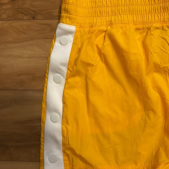 VS PINK Black & Yellow Matching Crewneck & Track Shorts Set - Picture 3 of 10